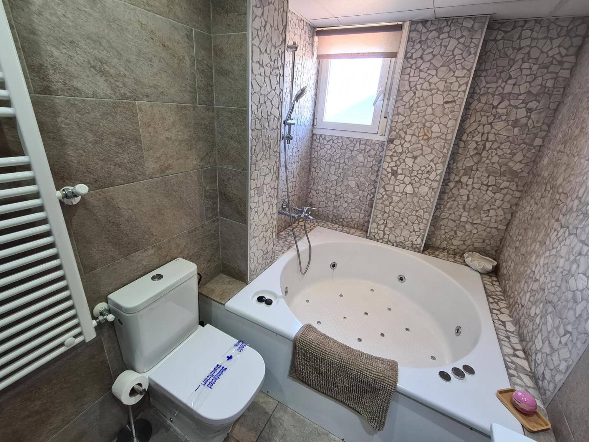 Dos Torres Ribera Play & Relax Con Jacuzzi Y Cine Apartment Zaragoza Exterior photo