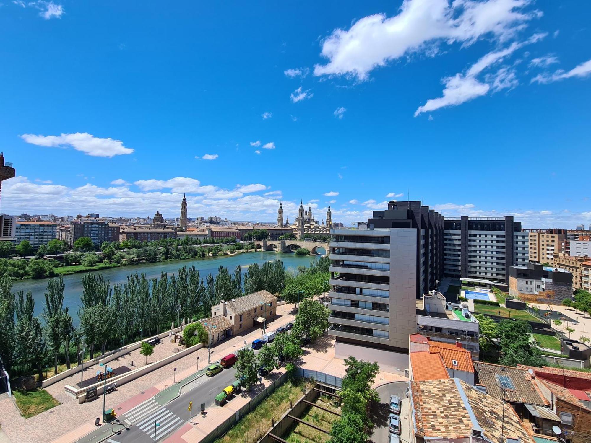 Dos Torres Ribera Play & Relax Con Jacuzzi Y Cine Apartment Zaragoza Exterior photo