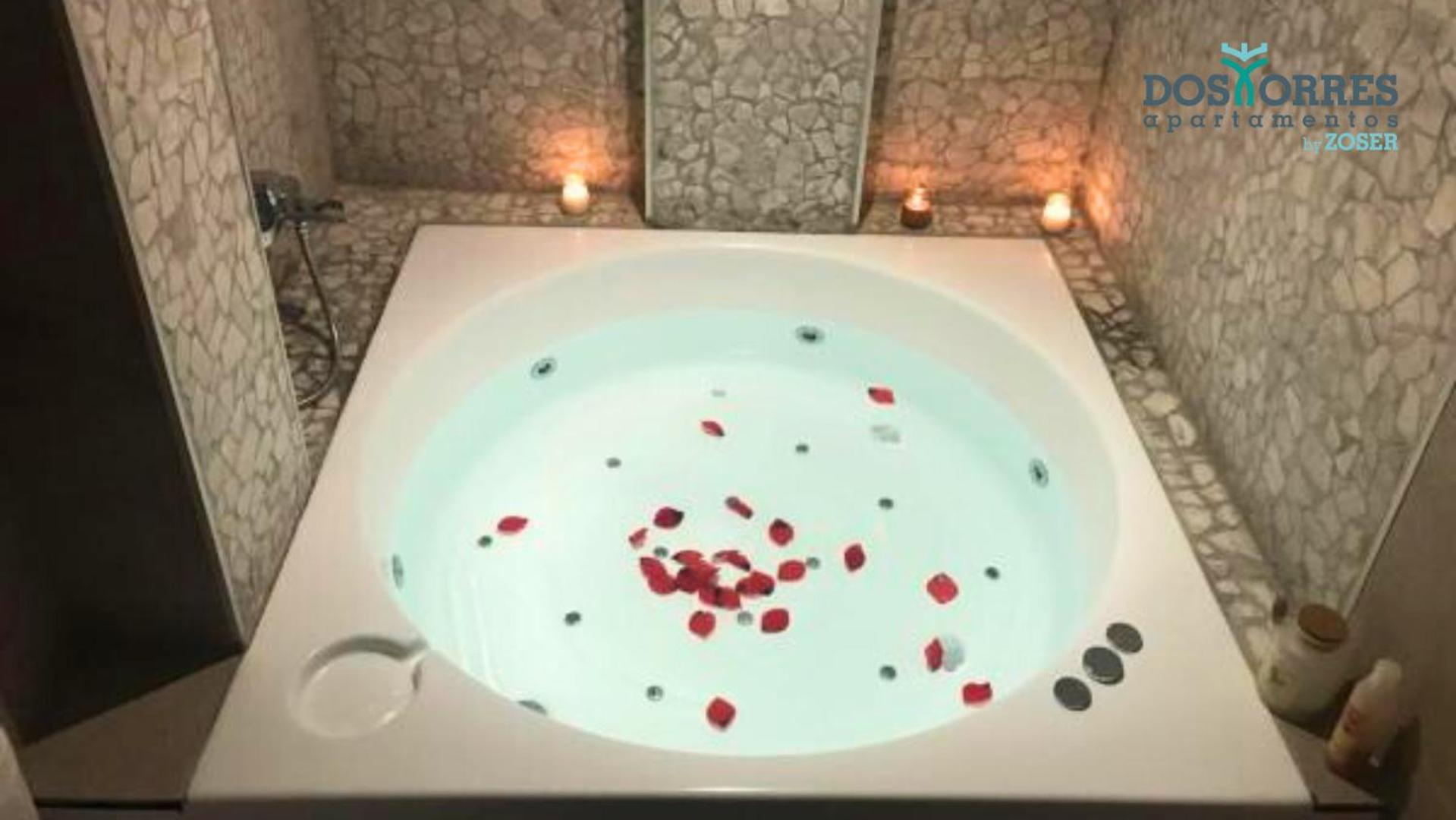 Dos Torres Ribera Play & Relax Con Jacuzzi Y Cine Apartment Zaragoza Exterior photo